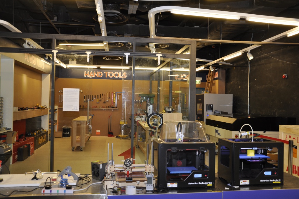 HKSTPRobotic Garage & Radica Systems Limited Visit (For members only)